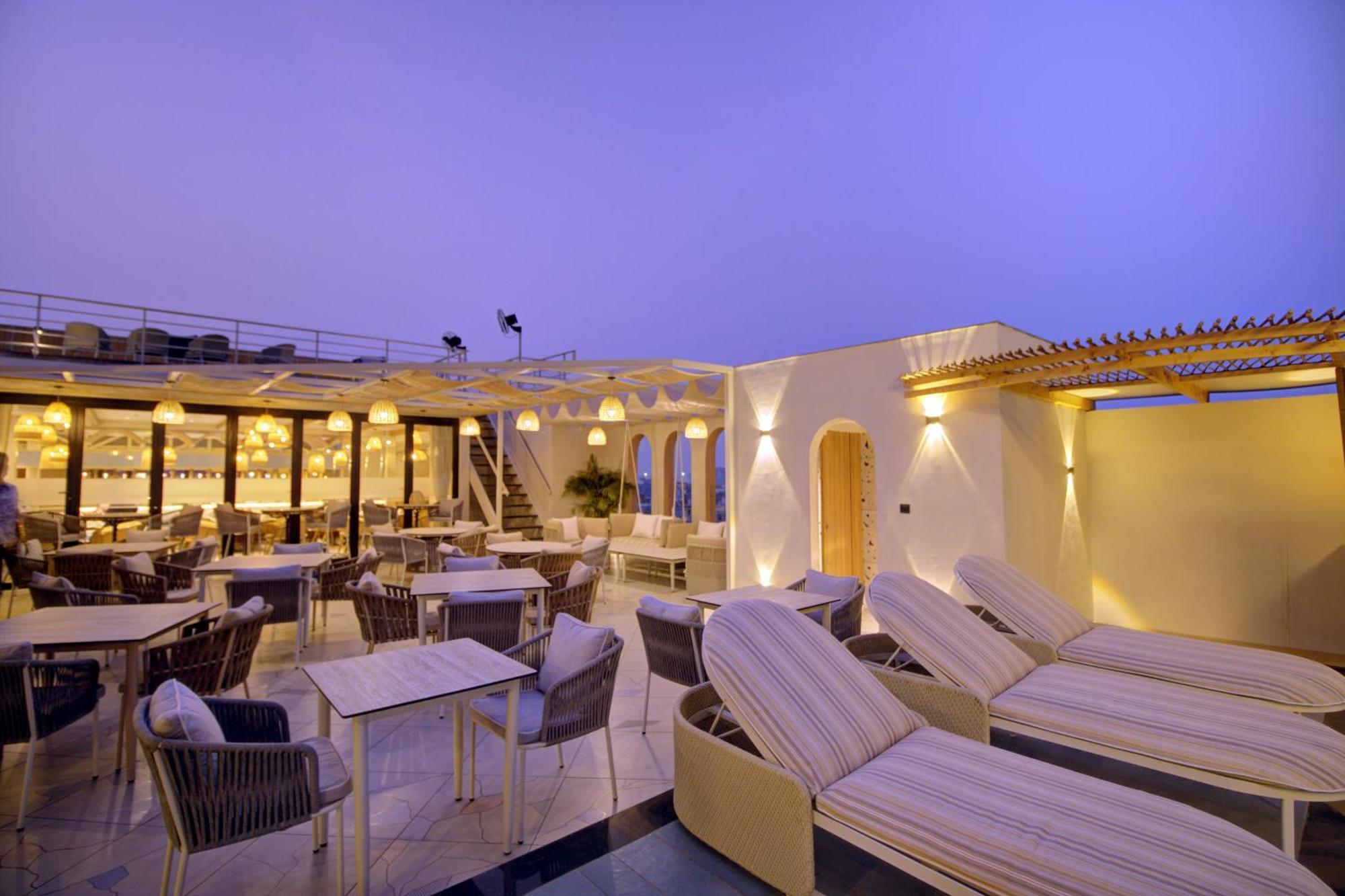 Cygnett Collection K K Hotel Faizābād Exterior foto